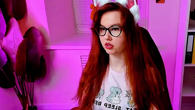 CarolGiggly's Webcam Show