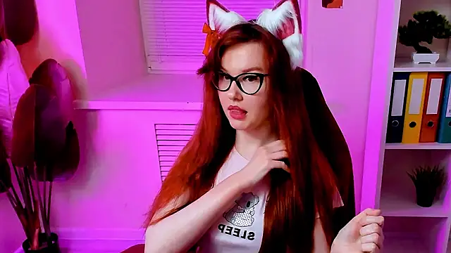 CarolGiggly's Webcam Show