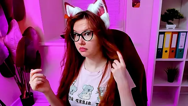 CarolGiggly's Webcam Show