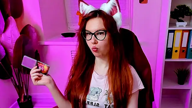 CarolGiggly's Webcam Show