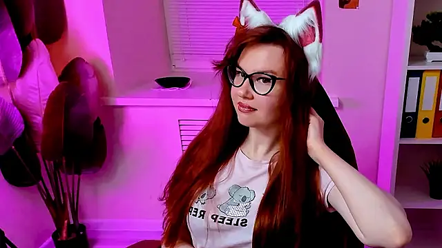 CarolGiggly's Webcam Show