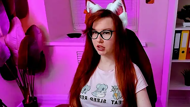 CarolGiggly's Webcam Show