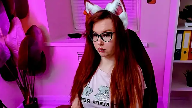 CarolGiggly's Webcam Show