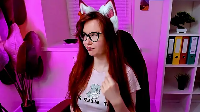 CarolGiggly's Webcam Show