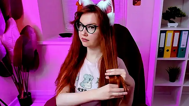 CarolGiggly's Webcam Show