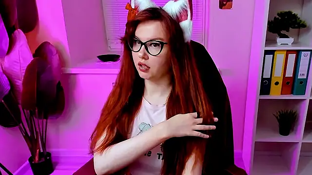 CarolGiggly's Webcam Show