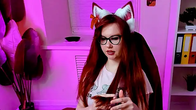 CarolGiggly's Webcam Show