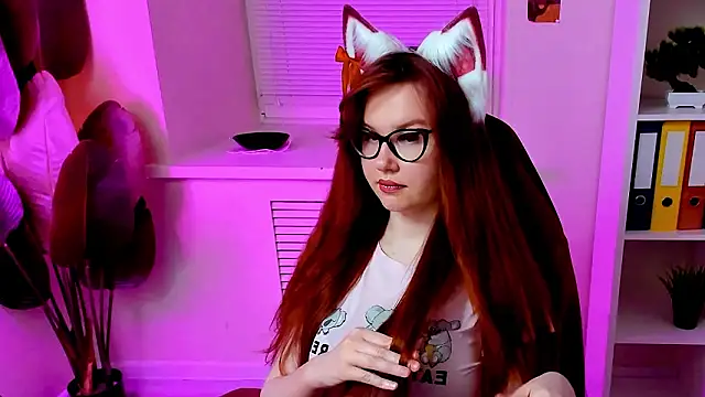 CarolGiggly's Webcam Show