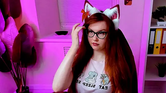 CarolGiggly's Webcam Show