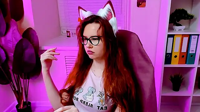 CarolGiggly's Webcam Show