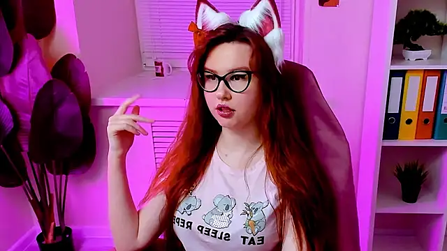 CarolGiggly's Webcam Show