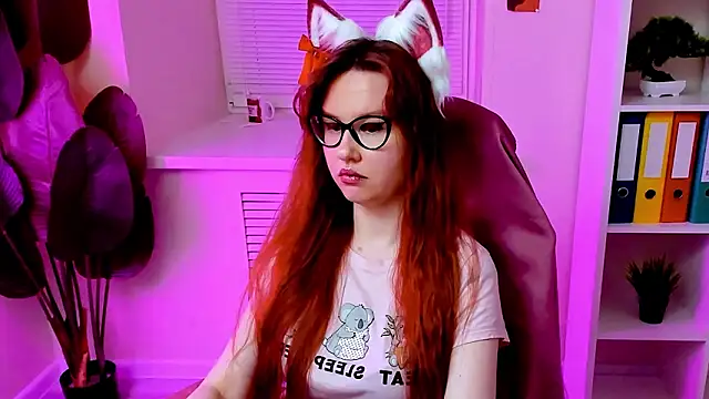 CarolGiggly's Webcam Show