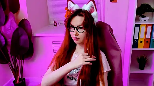 CarolGiggly's Webcam Show