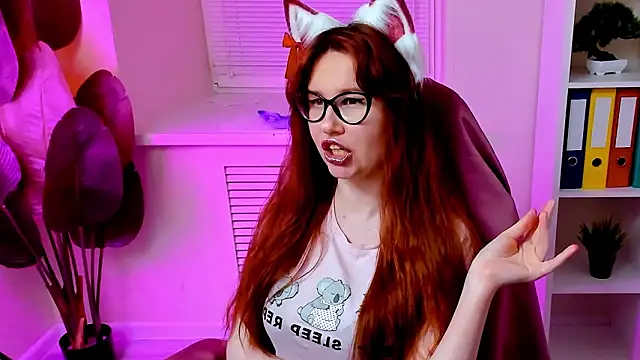 CarolGigglyのウェブカメラショー