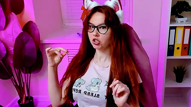 CarolGiggly's Webcam Show