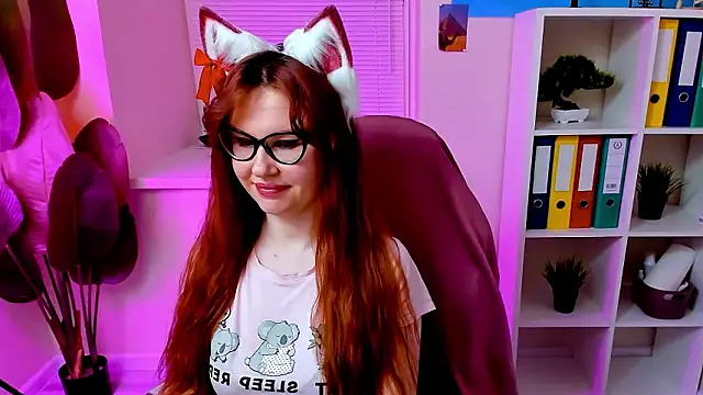 CarolGiggly's Webcam Show