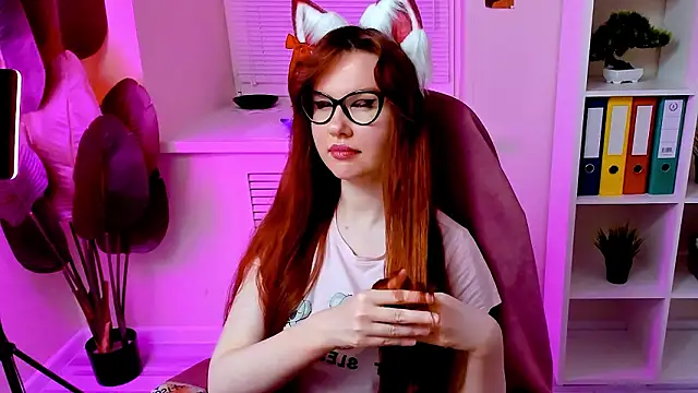 CarolGiggly Webcam show