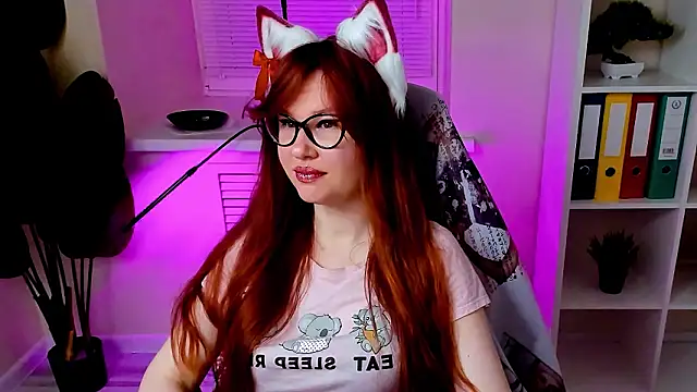 CarolGiggly's Webcam Show