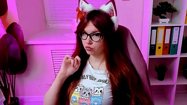 CarolGiggly's Webcam Show