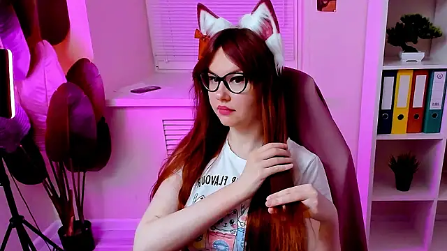 Pertunjukan Kamera Web CarolGiggly