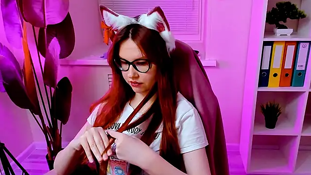 CarolGiggly Webcam show