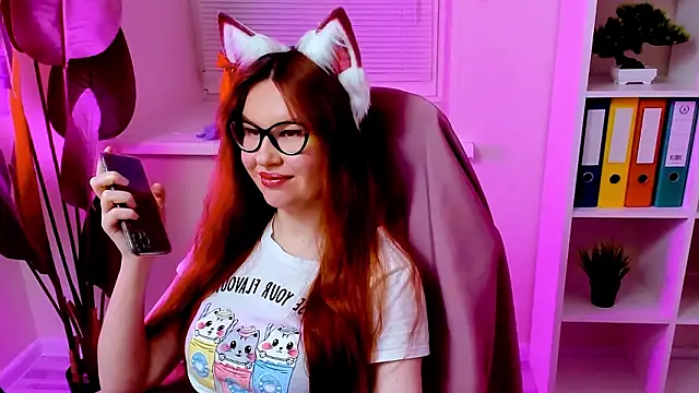 CarolGiggly webcam show