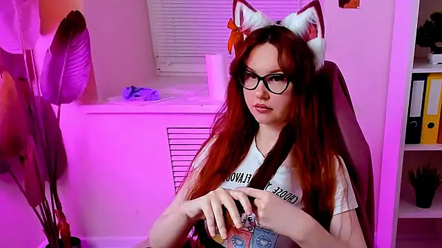 Show modela CarolGiggly na web-kameri