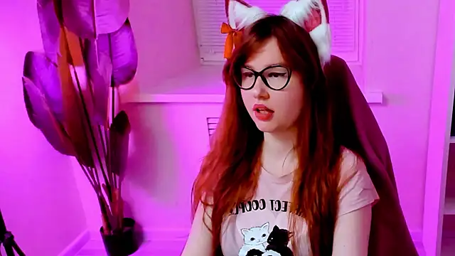 CarolGiggly: διαδικτυακό σόου στην κάμερα