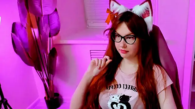 CarolGiggly: διαδικτυακό σόου στην κάμερα