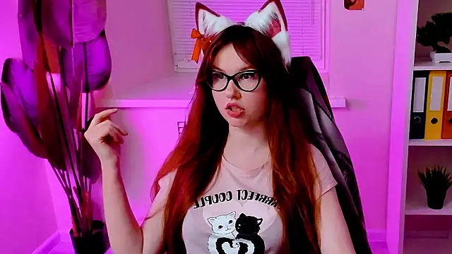 CarolGiggly: διαδικτυακό σόου στην κάμερα