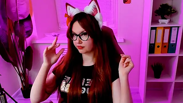 CarolGiggly's Webcam Show