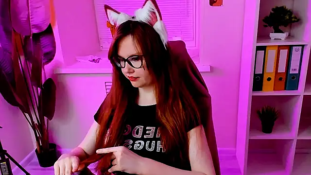 CarolGiggly's Webcam Show