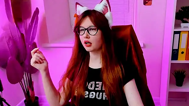 CarolGiggly's Webcam Show