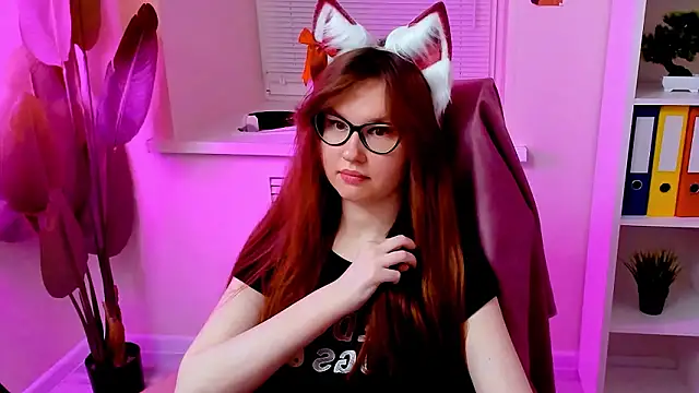 Show modela CarolGiggly na web-kameri