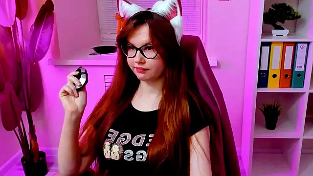 CarolGigglyのウェブカメラショー