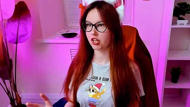 CarolGiggly's Webcam Show