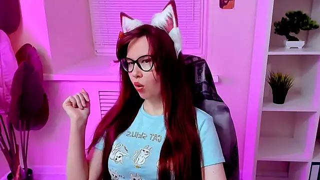 CarolGigglyのウェブカメラショー