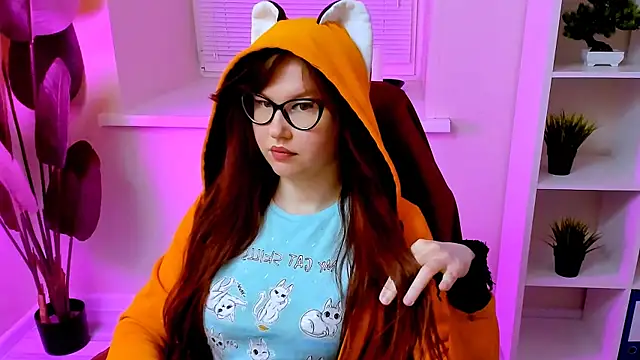 CarolGiggly's Webcam Show