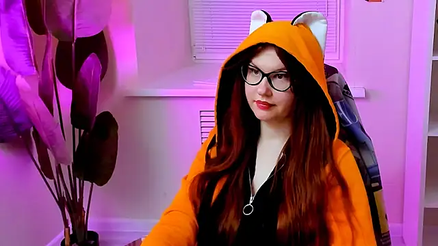 CarolGiggly's Webcam Show