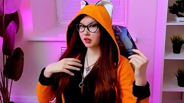 Pokazy przed kamerką – CarolGiggly