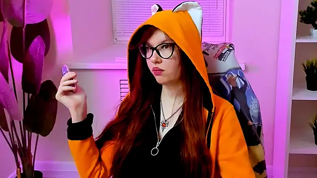 CarolGigglyn Webbikameraesitys