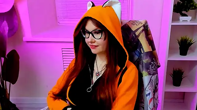 CarolGiggly's Webcam Show