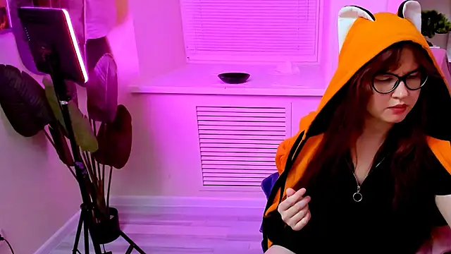 CarolGiggly's Webcam Show