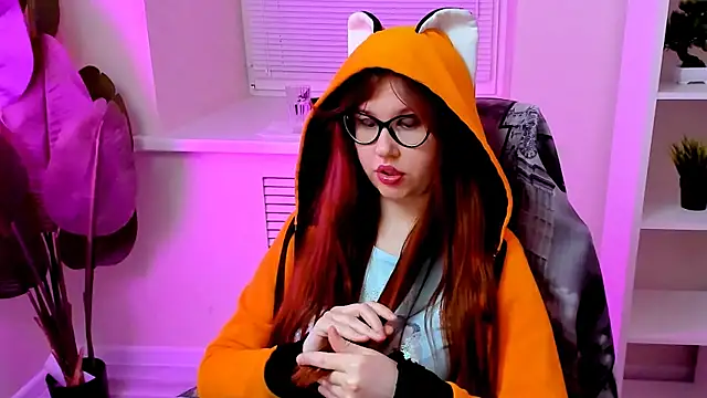 CarolGiggly's Webcam Show