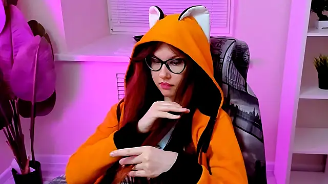 CarolGiggly's Webcam Show