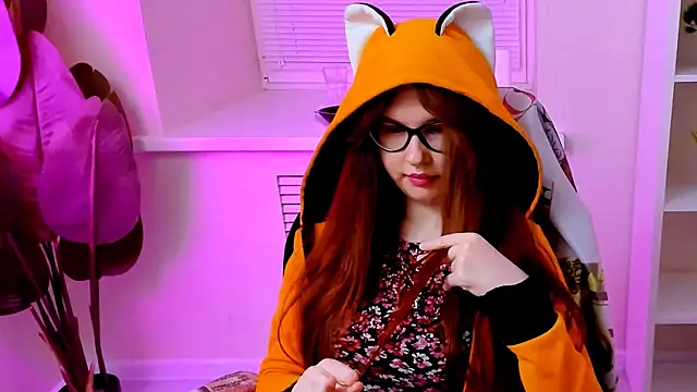 CarolGiggly's Webcam Show