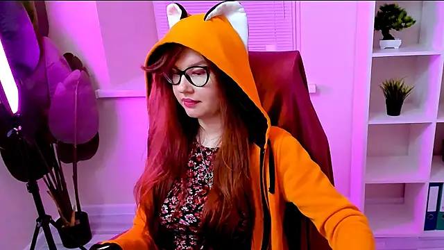 CarolGiggly's Webcam Show