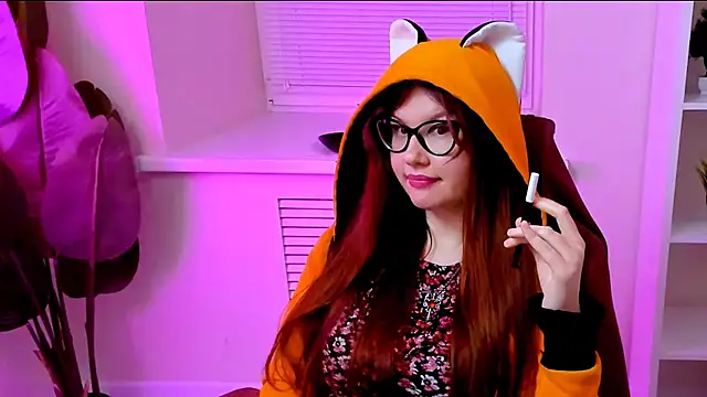 CarolGigglyn Webbikameraesitys