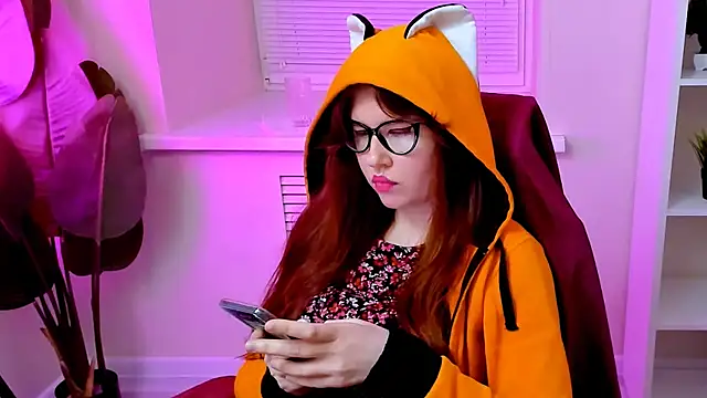 CarolGiggly's Live Sex Cam Show