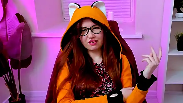CarolGiggly's Webcam Show